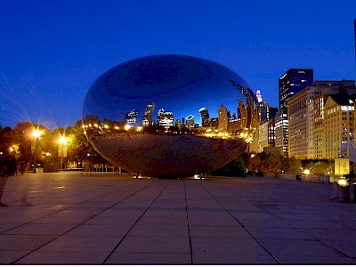 Chicago skyline through the Bean
